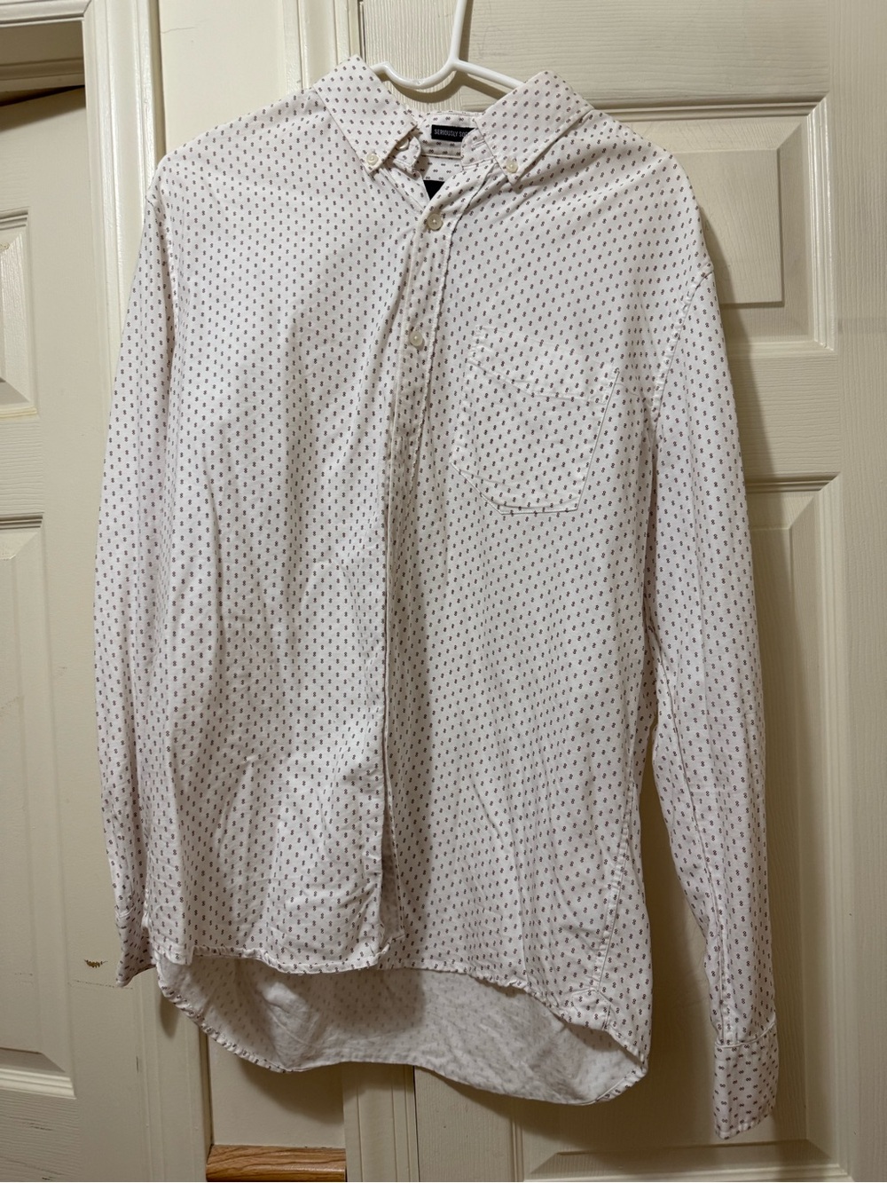American Eagle Outfitters White Button-Down Casual Shirt with Tiny Dark Print